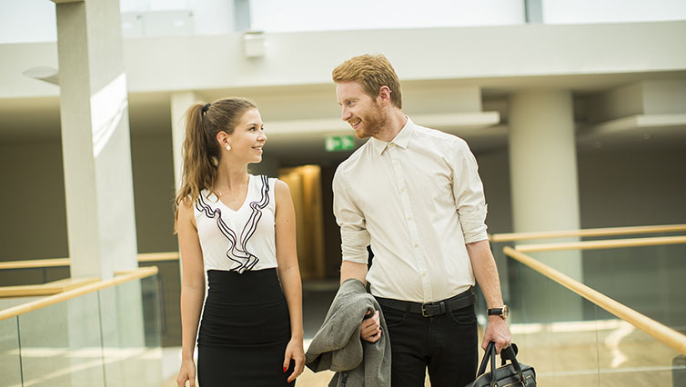 Can-a-Mobile-App-Help-You-Engage-With-Hotel-Guests 2-stay-easy